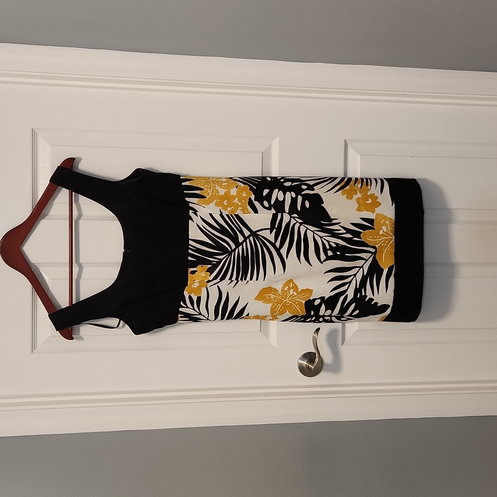 Dress barn floral sun dress size 8